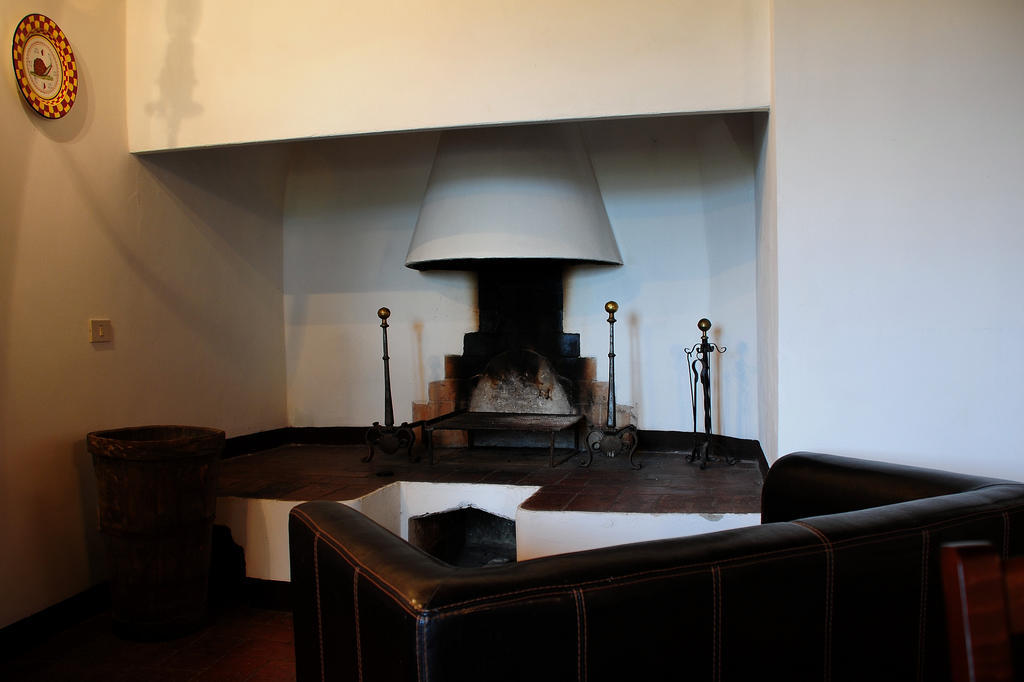 Agriturismo Castello Saltemnano Buonconvento Habitación foto